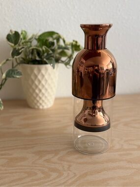 ETO 750 award winning wine decanter copper mirror finish